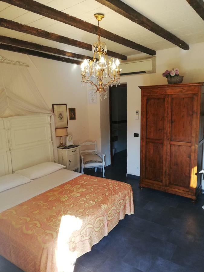 Bed And Breakfast Aurora ซาร์ซานา ภายนอก รูปภาพ